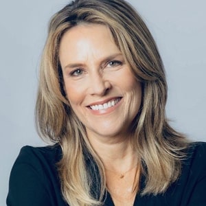 Julia Raina